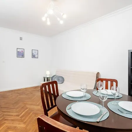 Bluebell Muranow Apartment
